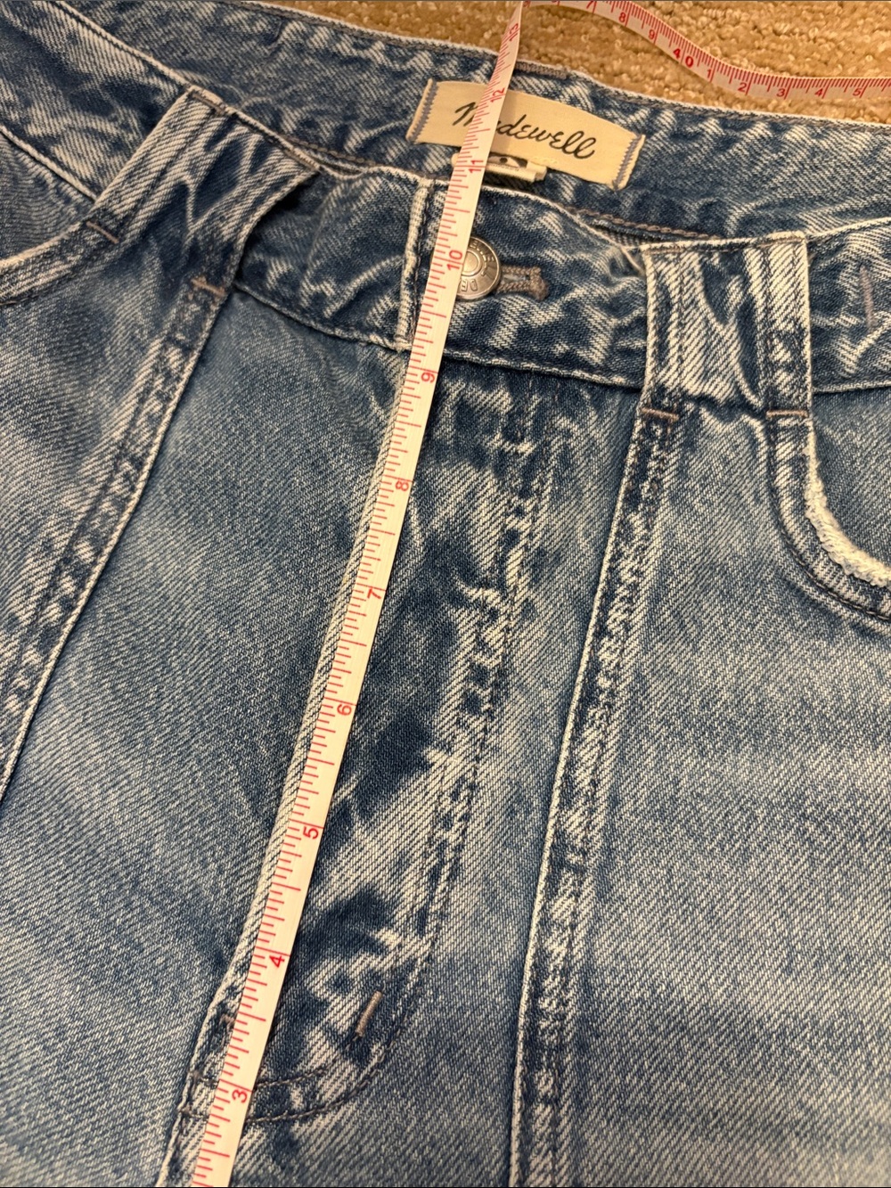 Madewell Darted Barrel Leg Jean with Patch Pockets - Picture 5 of 9